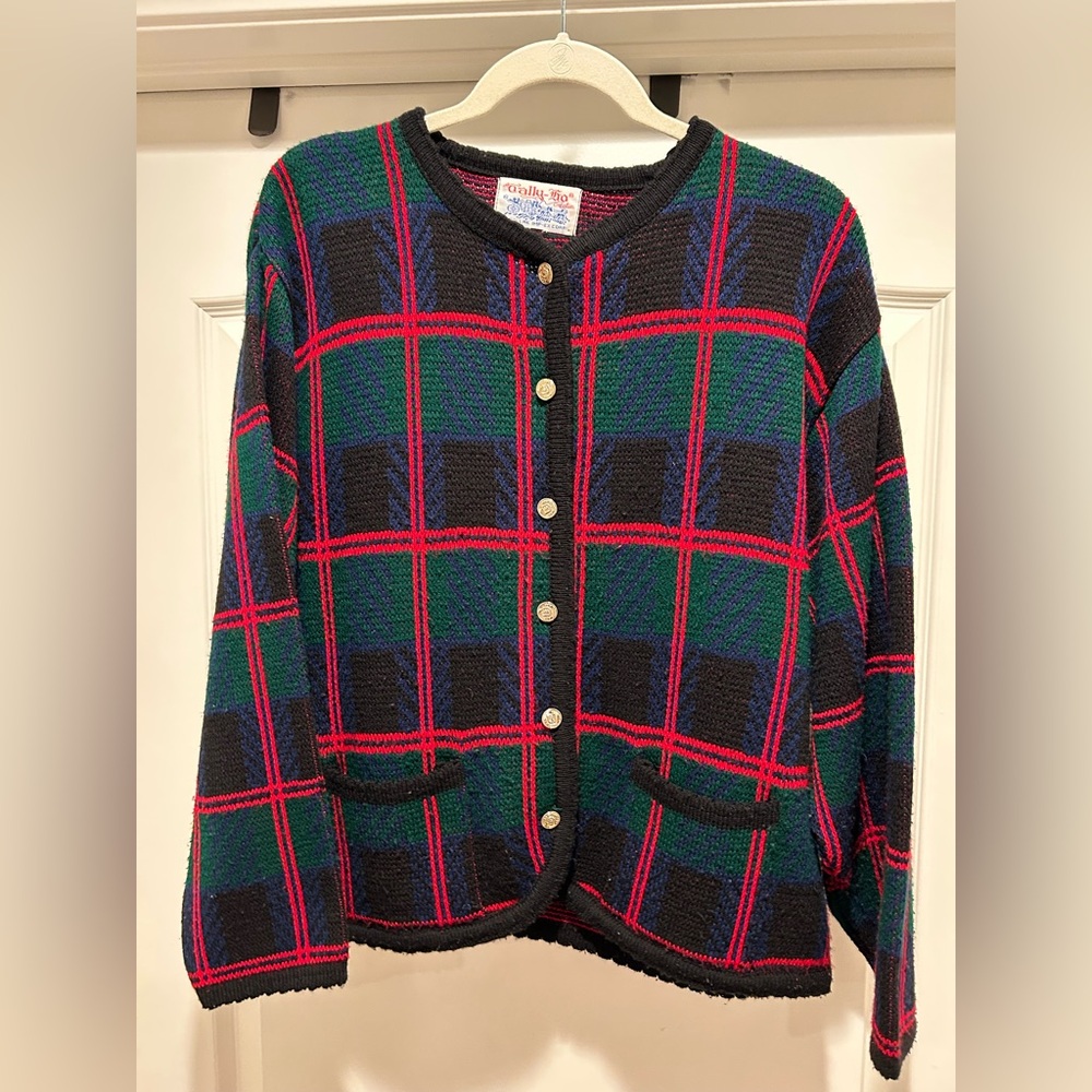 Vintage Tally Ho Cardigan
Sweater Small Old money Plaid